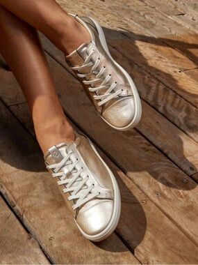 ECCO Soft 7 Gold Women's Leather Sneakers